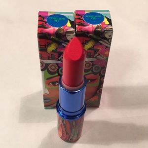 Mac Chrischang lipstick Vermillion Vee